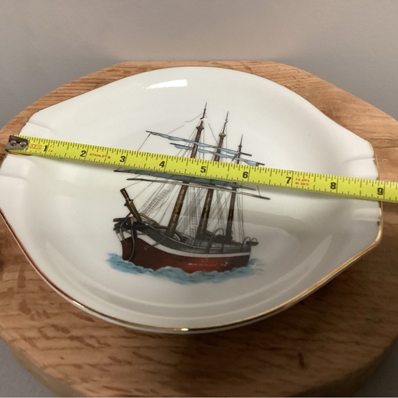Vintage - Made by Norleans Japan - Ceramic Ashtray - Nautical Sailboat Themed - Picture 9 of 12